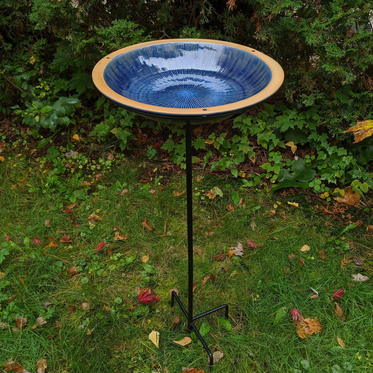 Radial Bird Bath - Post Style